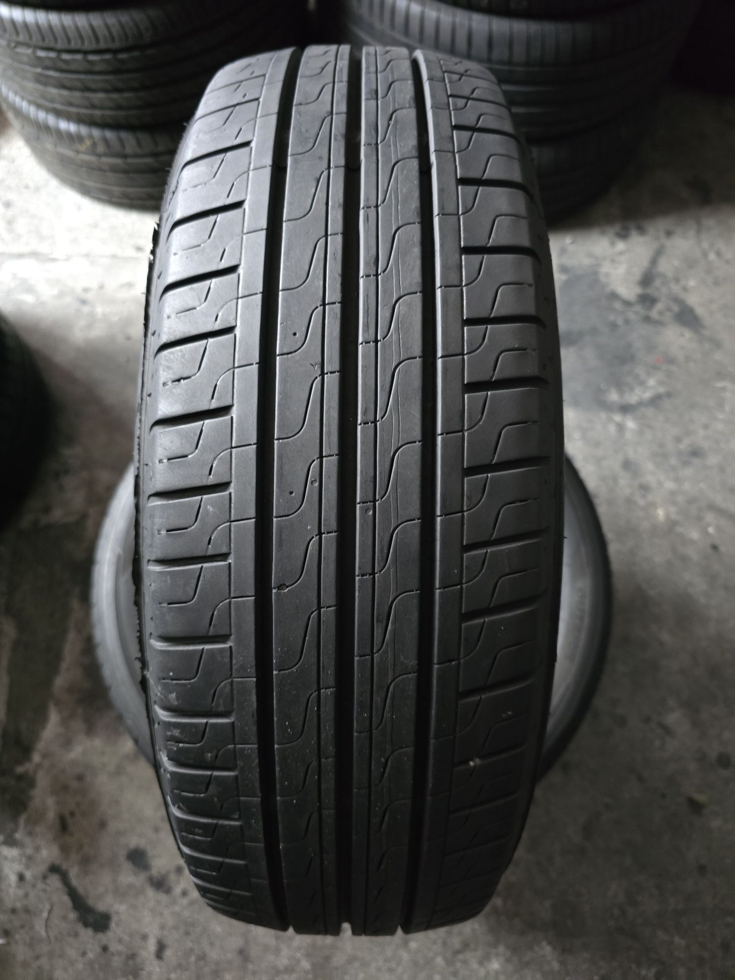 Pirelli 195/60 R16 C 99/97H vară