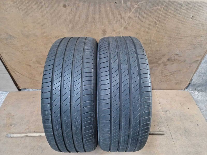 2 Michelin R19 235/50
летни гуми
DOT0622