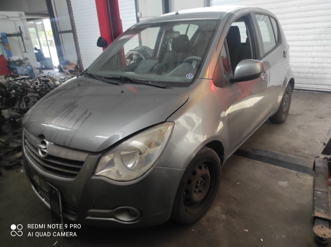 Opel Agila 1.0 На Части