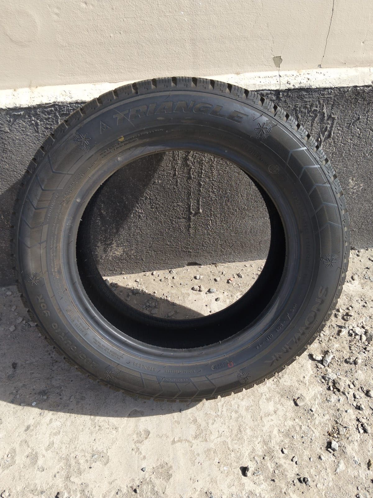 Продом зимние шины, Triangle 205/60R16