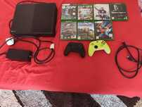 Xbox one cu 2 manete si 7 jocuri