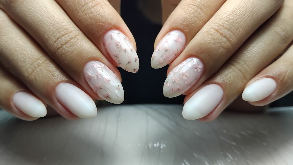 Маникюр+гель на дому.