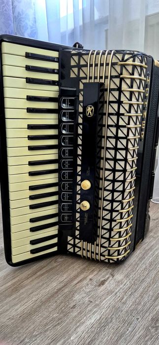Hohner Atlantic IV De Luxe