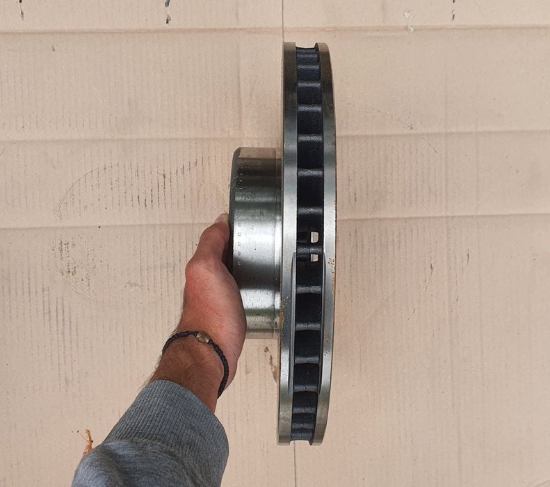Disc frana fata BMW E 60. E 61. E 63.  E 64.