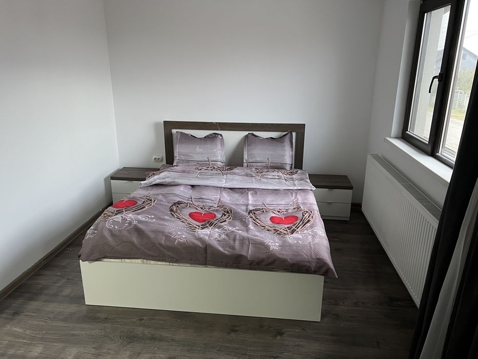 Inchiriez casa in regim hotelier