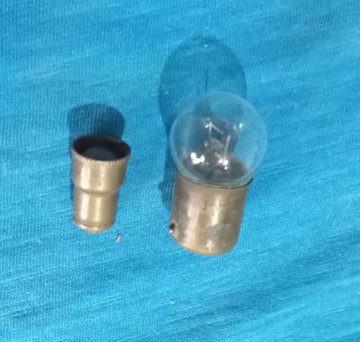 Продаю Советские лампочки.