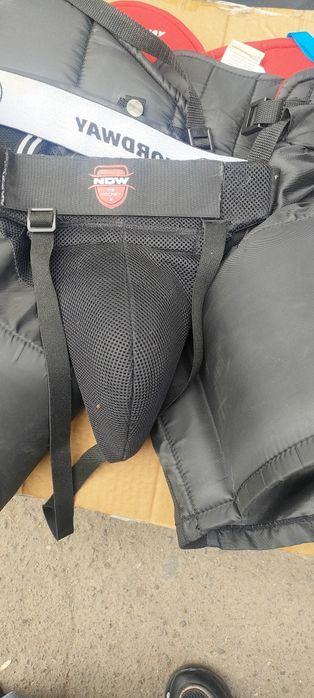 Экипировка хоккейная