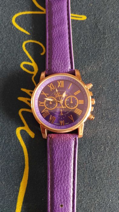 Vand Ceas de culoare MOV nou cu blocare cheita de pornire