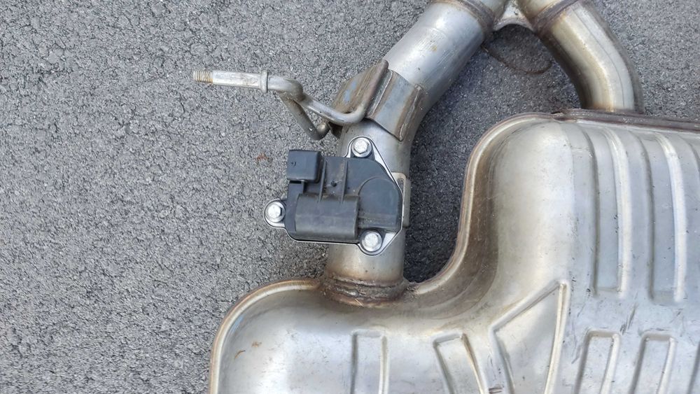 BMW M3 M4 F80 F82 F83 Изпускателна система / Exhaust system
