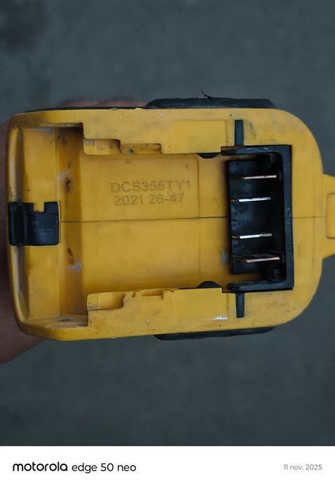 Tăietor hârtie pt birou și multicutter Dewalt