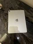 Практически новый  Ipad m3 2025года память -256 ГБ