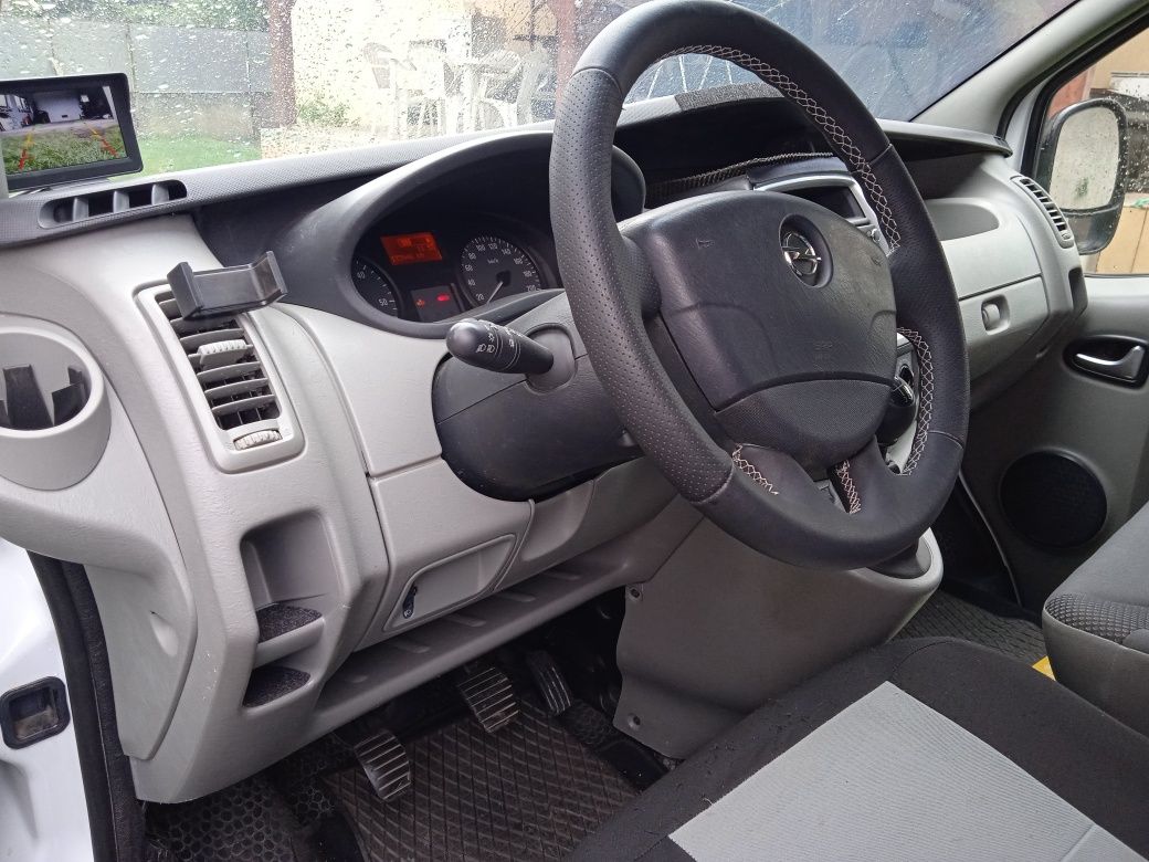 Opel Vivaro 2cdti 9locuri M1 cu174mk INMATRICULAT!