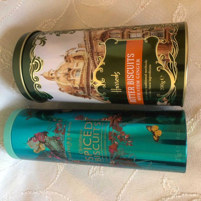 Метални кутии за бисквити Harrods и Fortnum & Mason, нови, празни