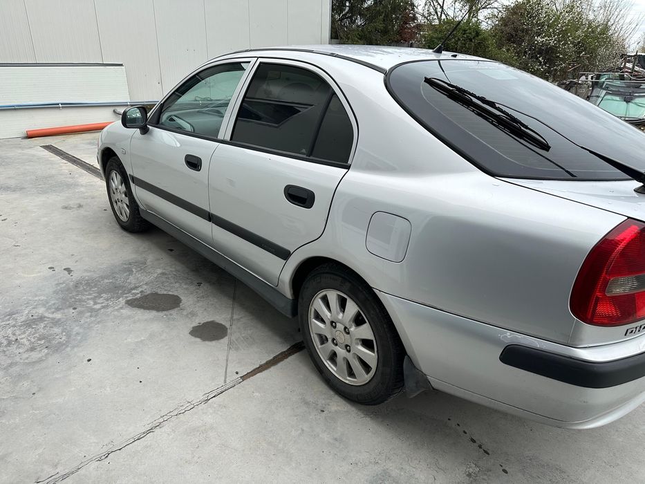 Autoturism cu volan pe dreapta