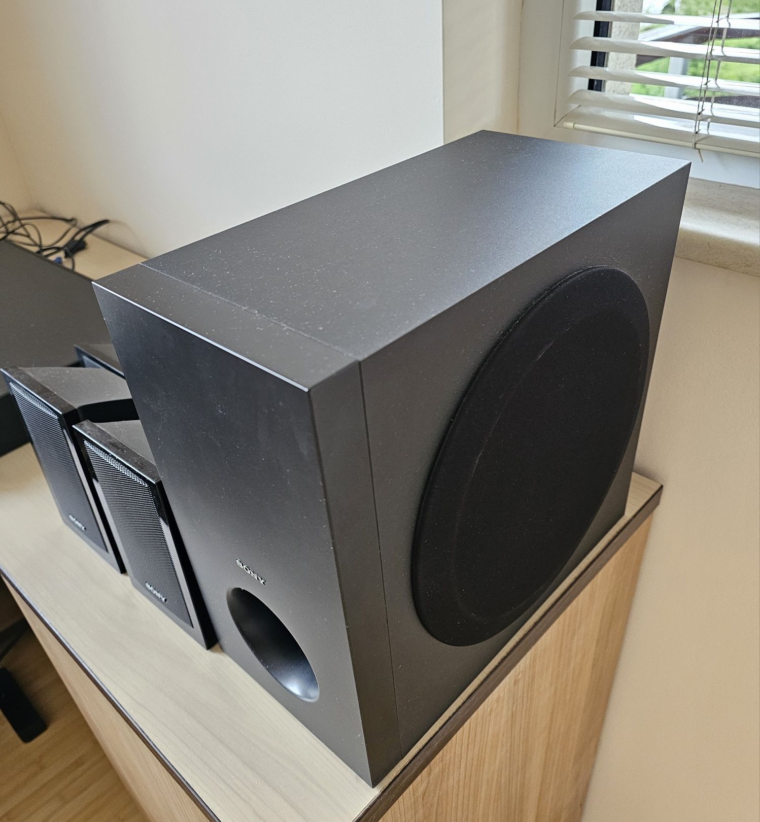 Система за домашно кино Sony Dav-tz230 - 5.1