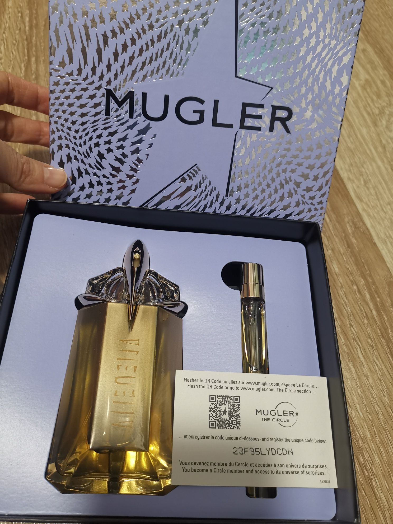 Подаръчен комплект Mugler Alien Goddess