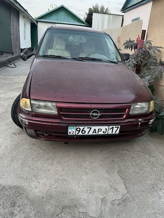 Продам машину опель астра