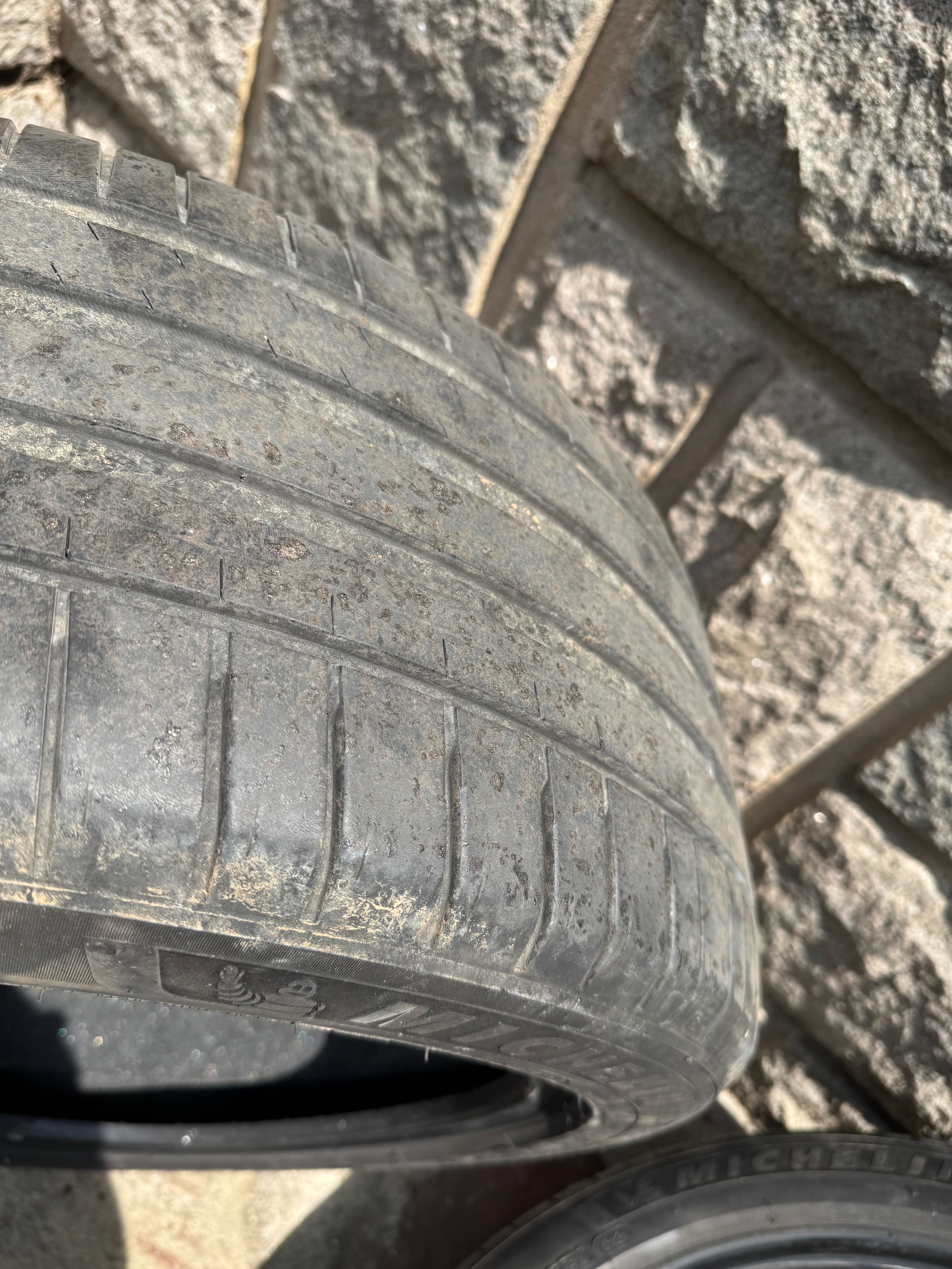 Michelin EV 255/45/20