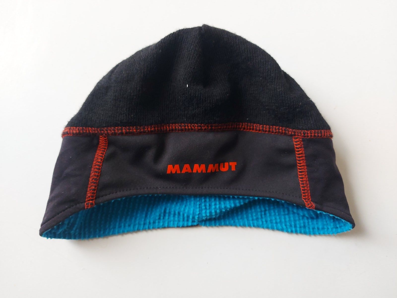 Шапка Mammut , унисекс 58-62см с windstopper за ушите