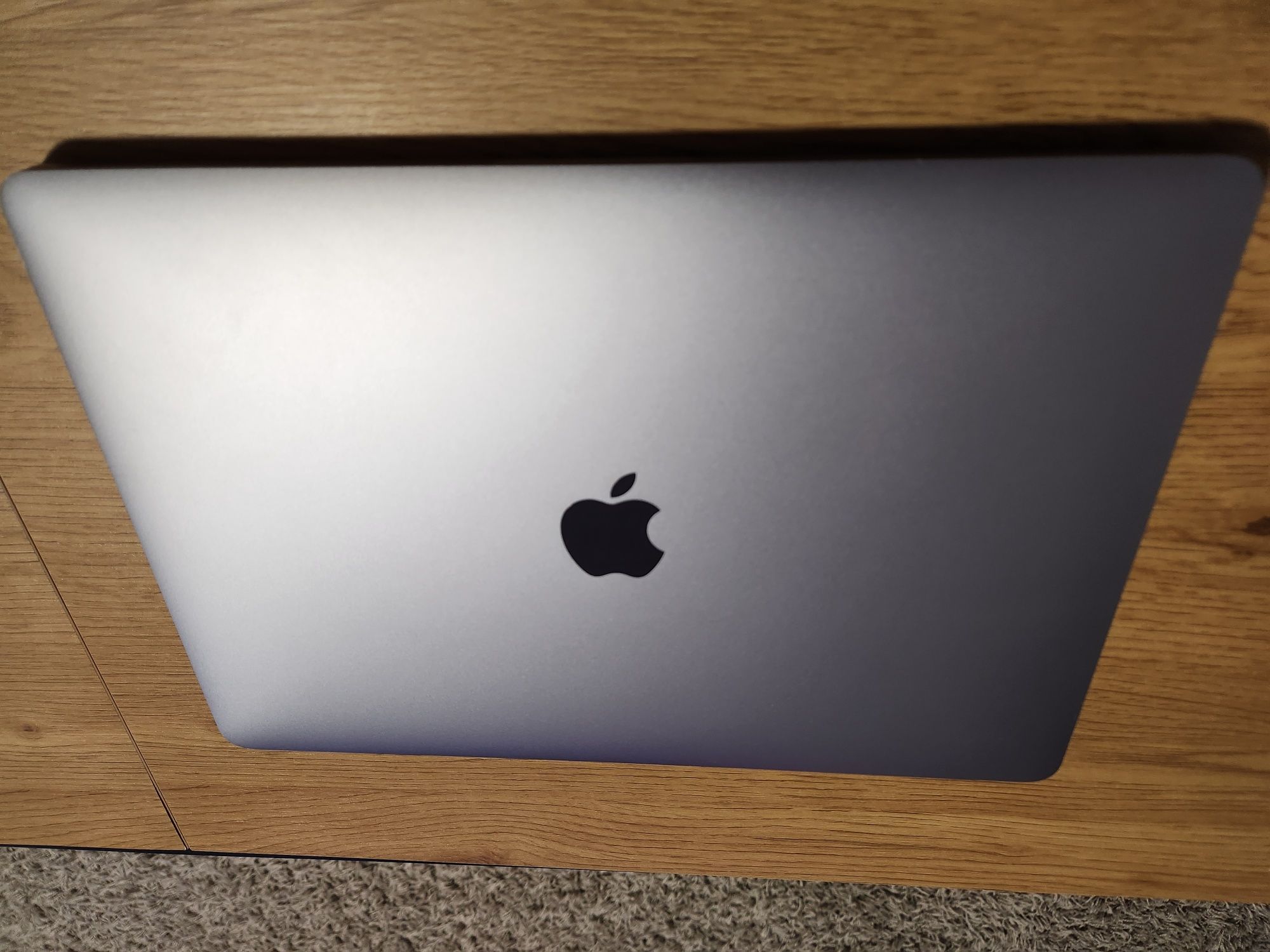 Laptop Apple Macbook Pro M1 în stare perfectă