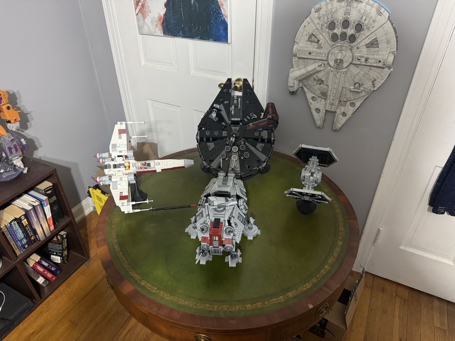 Поставка за LEGO кораб от Междузвездни войни