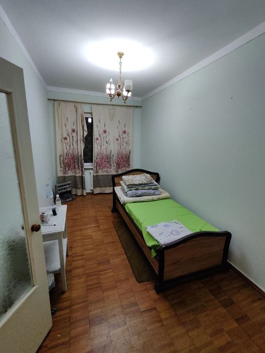 12 квартал. 3/2/4. 2/6 балкон. Вдоль метро