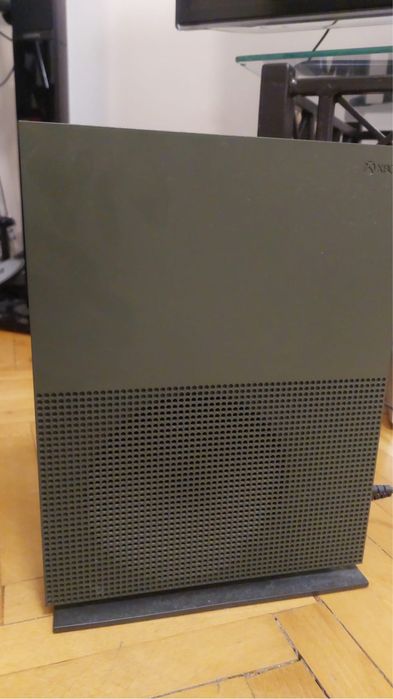 Xbox one S battlefield one edition 1TB