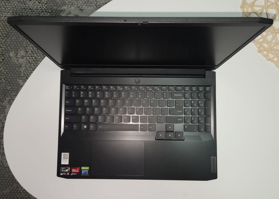 Продавм лаптоп Lenovo IdIaPad Gaming 3 + 2 подаръка