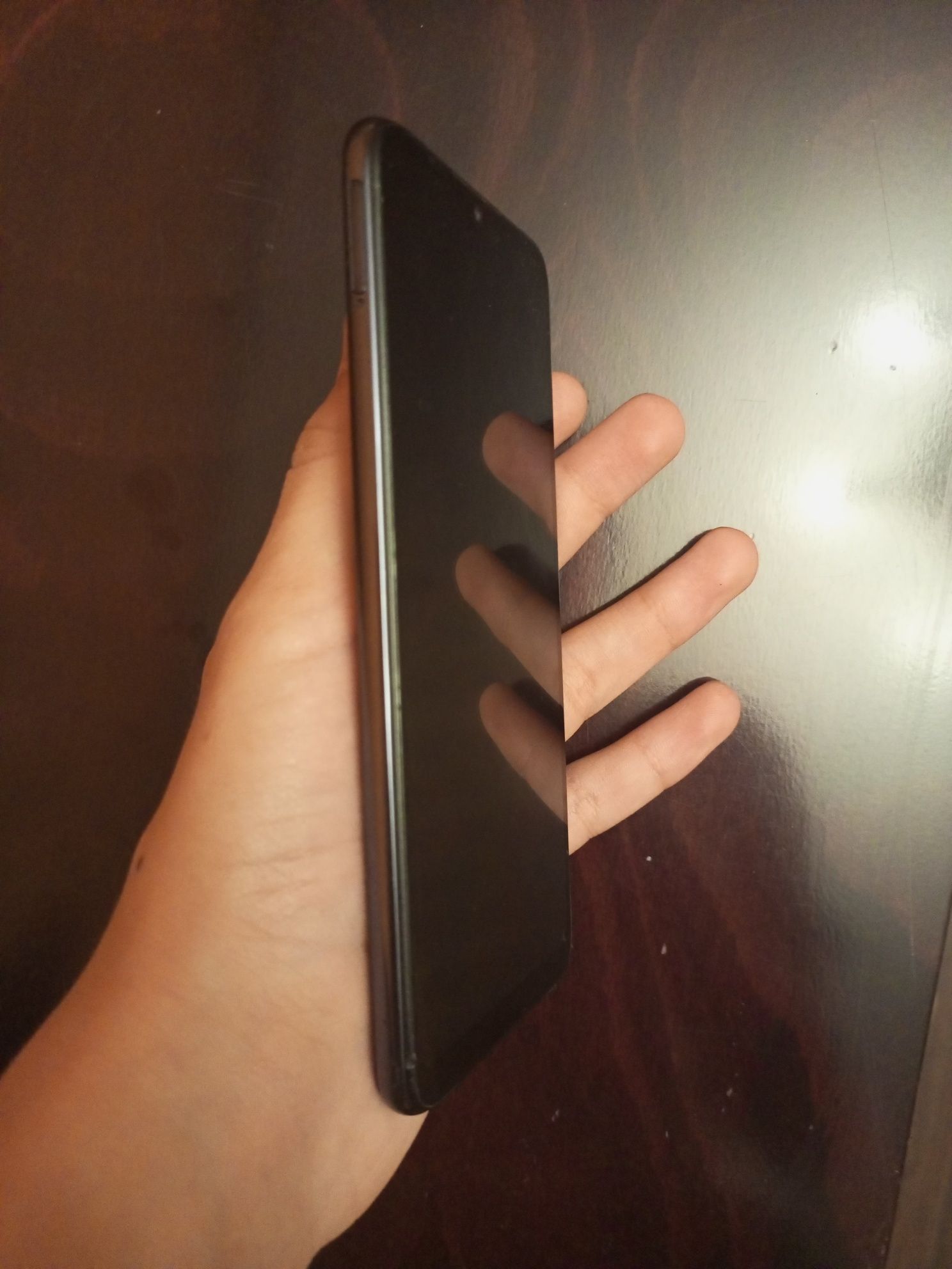 Продам телефон Xiaomi Mi A3