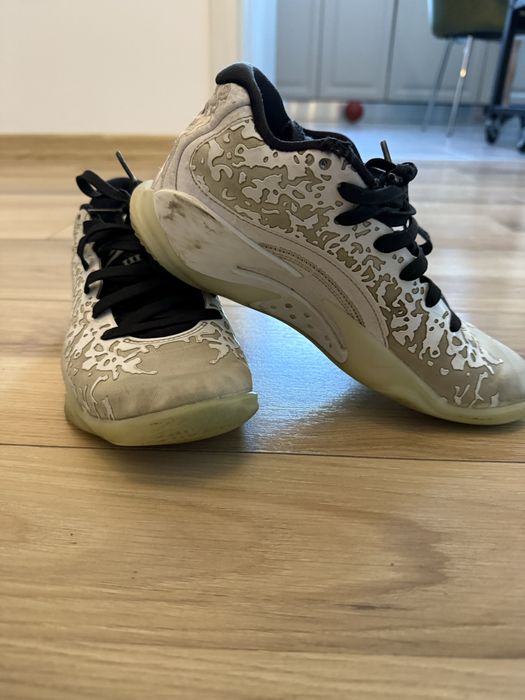 Nike Pantofi Sport Zion 3 marime 35.5