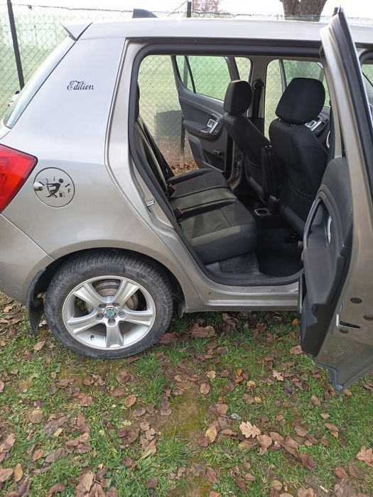 Mașina Skoda fabia