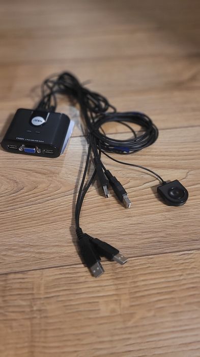 KVM fara video. Switch tastatura-mouse intre 2 pc-uri.curiet