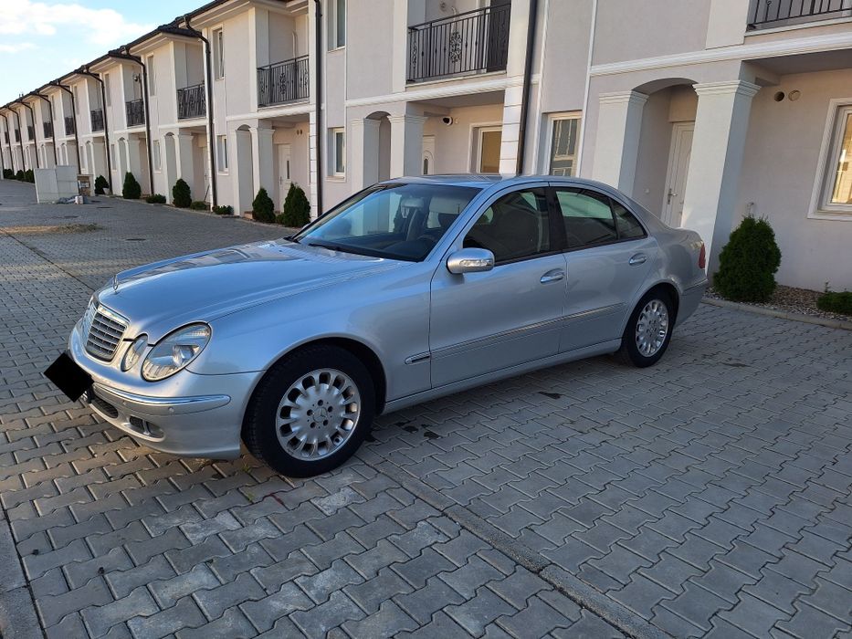Mercedes E 220 W211
