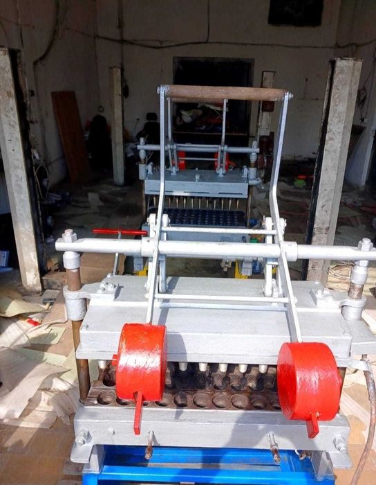 Masini de cornet inghetata forma pahar 2 tipuri si con 2 tipuri