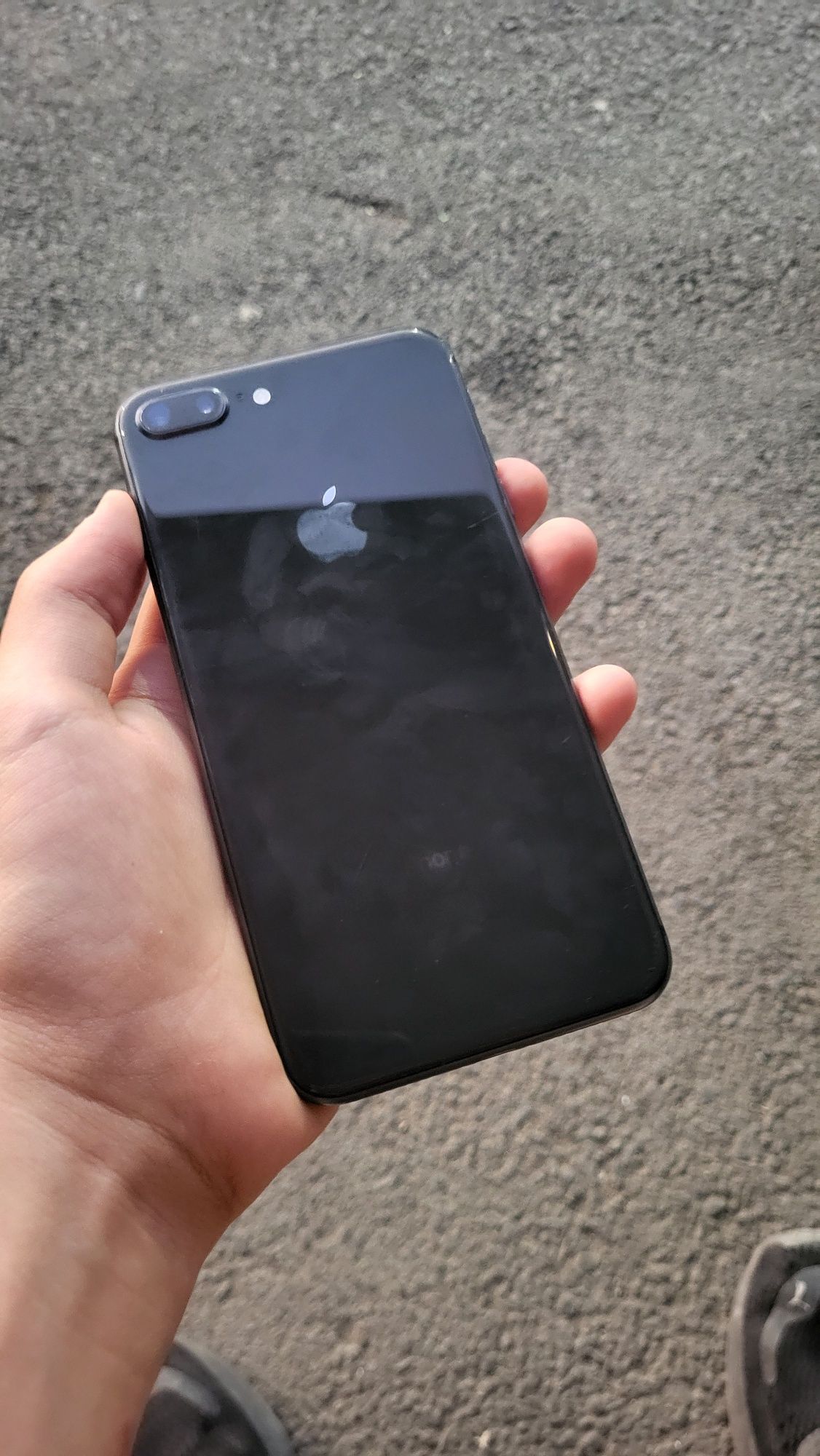 Iphone 8 plus + 128 гб 75%