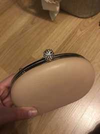 Vând clutch(claci)elegant