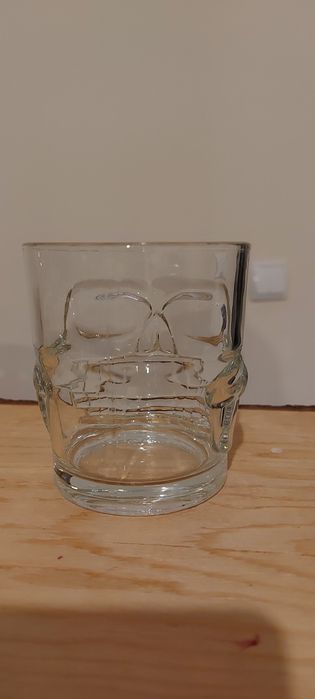 Комплект от 6 бр. стъклени чаши "череп"