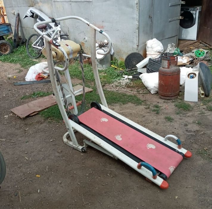 Продам беговой дорожку!