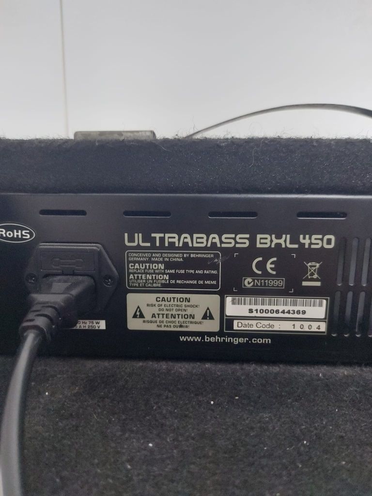 Combo Chitara Ultrabass Behringer BXL1800