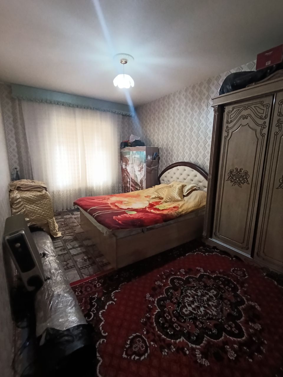 Продаю 5 комнатную квартиру Сергели 5, Метро 2 и 3  бекат