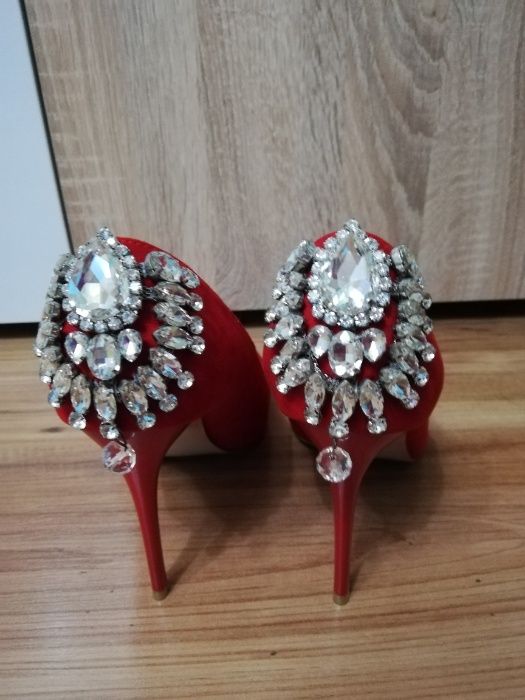 Дизайнерски обувки