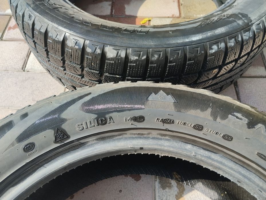 Автошина от Лексуса 245*55*R19