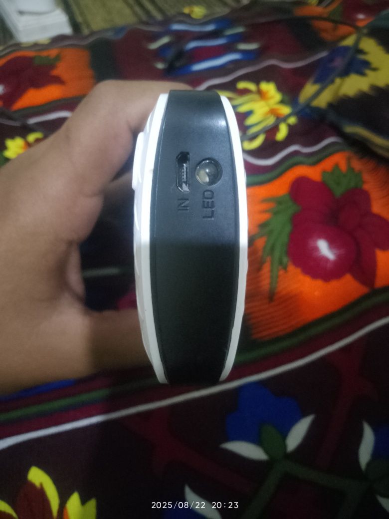 Power bank sotiladi holati zor 1 oy ishlatdim oʻzim