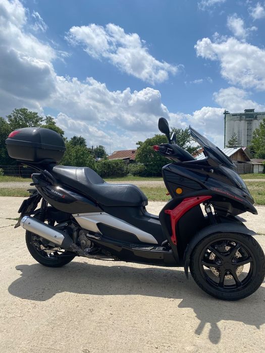 Piaggio MP3 350 Sport Maxi Scuter Quadro QV3 Limited Black Edition 350cc 2018 Triciclu
