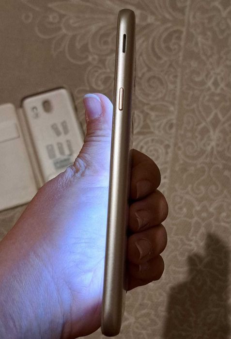 Telefon mobil Samsung Galaxy J5