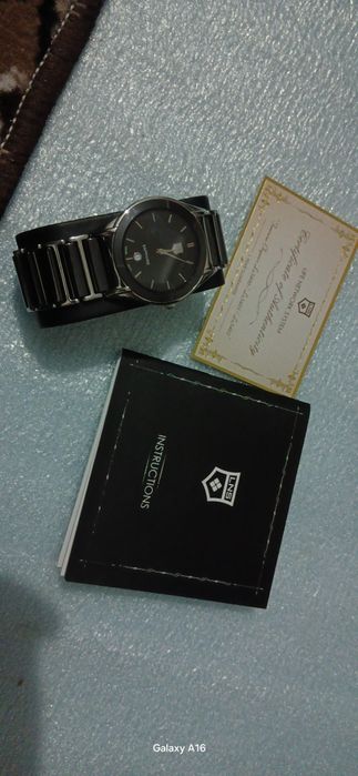 Swiss Mov't qul soat