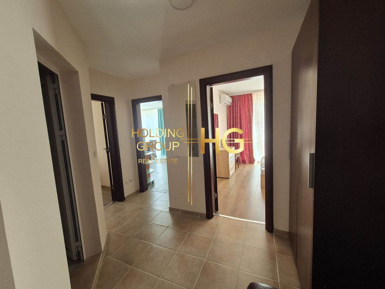 Продава се Тристаен апартамент в с. Кранево, Област Добрич - 71 кв.м за 1353 €/кв.м - Снимка #3