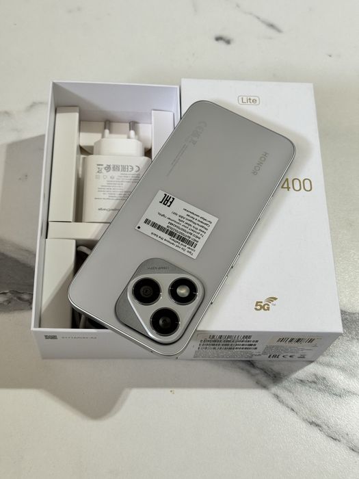 Honor 400 lite 256 gb Ram 8 5G польный комплект