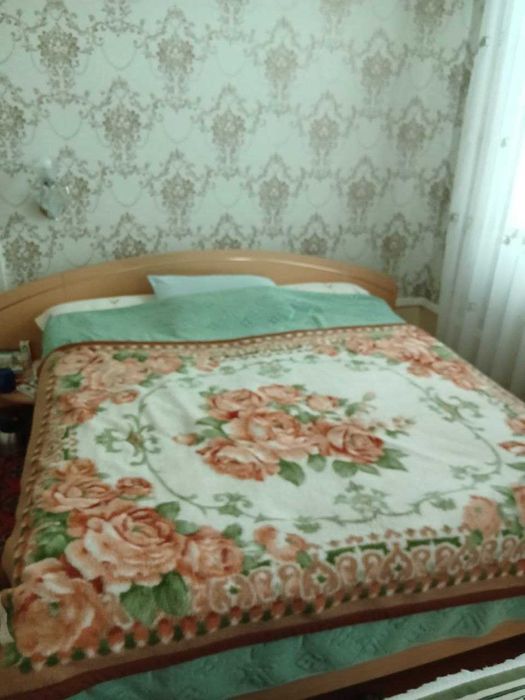 Продается комплект спальной мебели