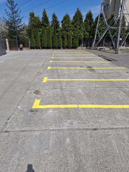 Inchiriez locuri de parcare